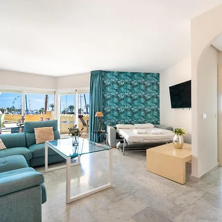 Wintowinrentals Luxury And Sea View Inside Puerto Marina Lejlighed Benalmádena