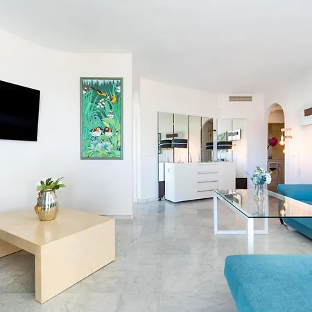 Wintowinrentals Luxury And Sea View Inside Puerto Marina Lejlighed *