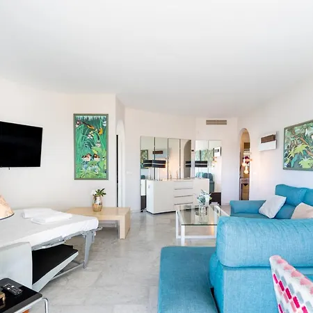 Lejlighed Wintowinrentals Luxury And Sea View Inside Puerto Marina