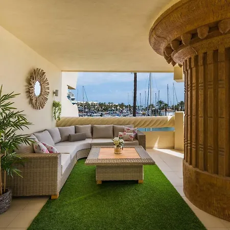 Lejlighed Wintowinrentals Luxury And Sea View Inside Puerto Marina *