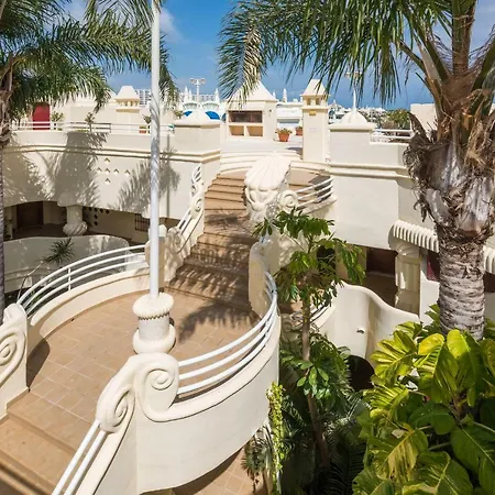 Wintowinrentals Luxury And Sea View Inside Puerto Marina Lejlighed