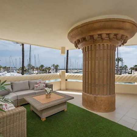 Wintowinrentals Luxury And Sea View Inside Puerto Marina Lejlighed Benalmádena